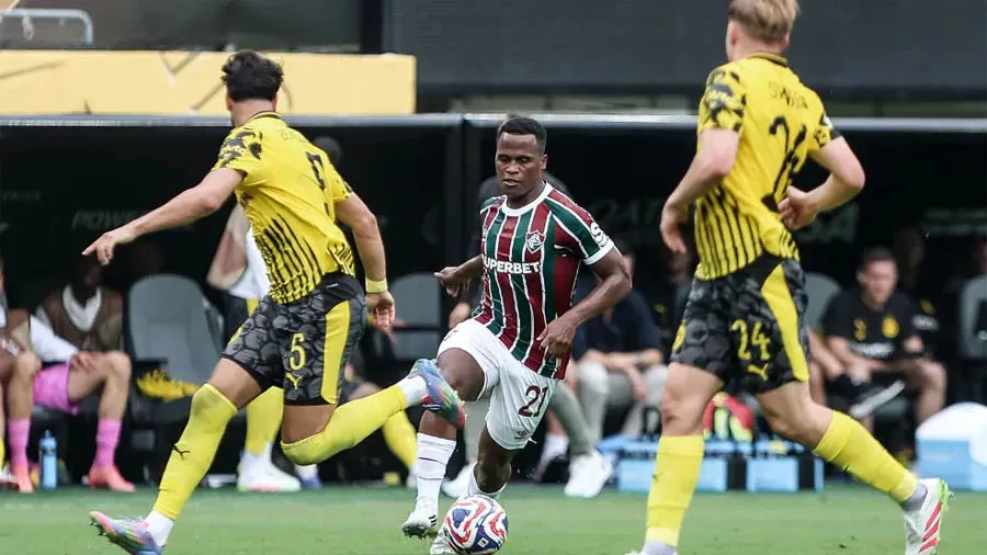 Imagem ilustrativa da notícia: Fluminense domina jogo, mas fica no empate com Dortmund