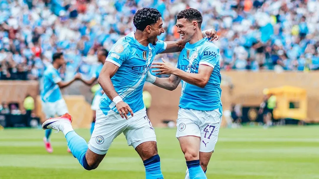 Manchester City vence Wydad Casablanca por 2 a 0 na Copa do Mundo de Clubes, com destaque para Phil Foden e Jérémy Doku. Próximo jogo contra Al Ain.
