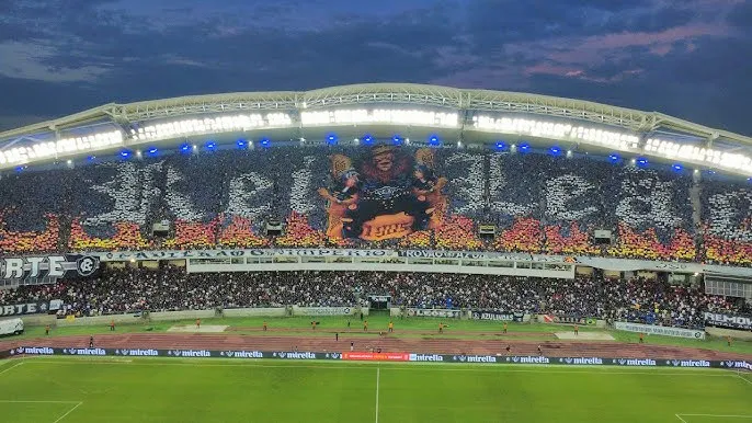Torcida do Remo com mosaico no Mangueirão