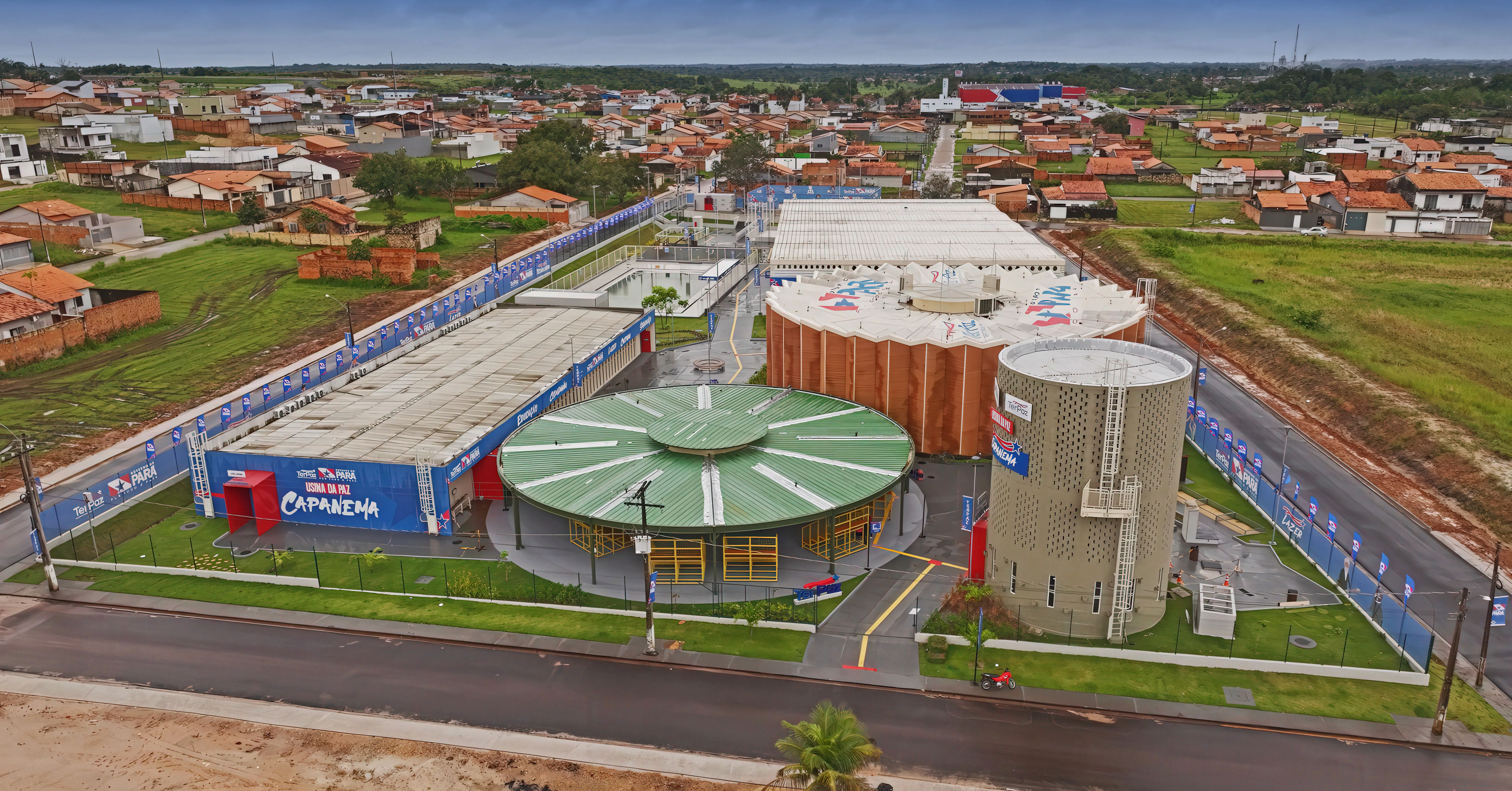 Unidade instalada no bairro Jardim América, em Capanema, a nova Usina da Paz oferece estrutura moderna com serviços gratuitos em saúde, educação, cultura, esporte e cidadania para mais de 70 mil moradores