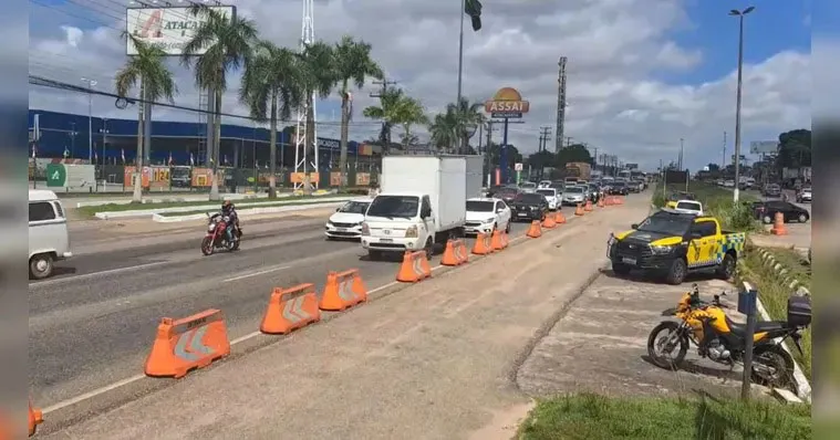 De acordo com a previsão do Detran, aproximadamente 68 mil veículos devem deixar a capital a partir desta sexta-feira (25)
