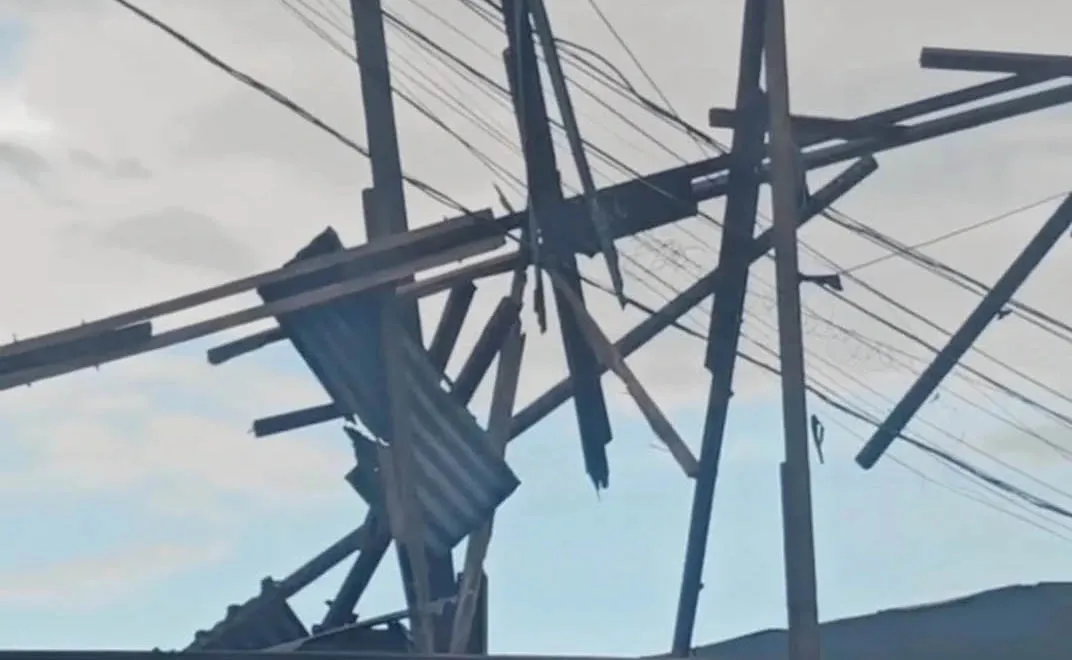 Rastros de destruição do vendaval