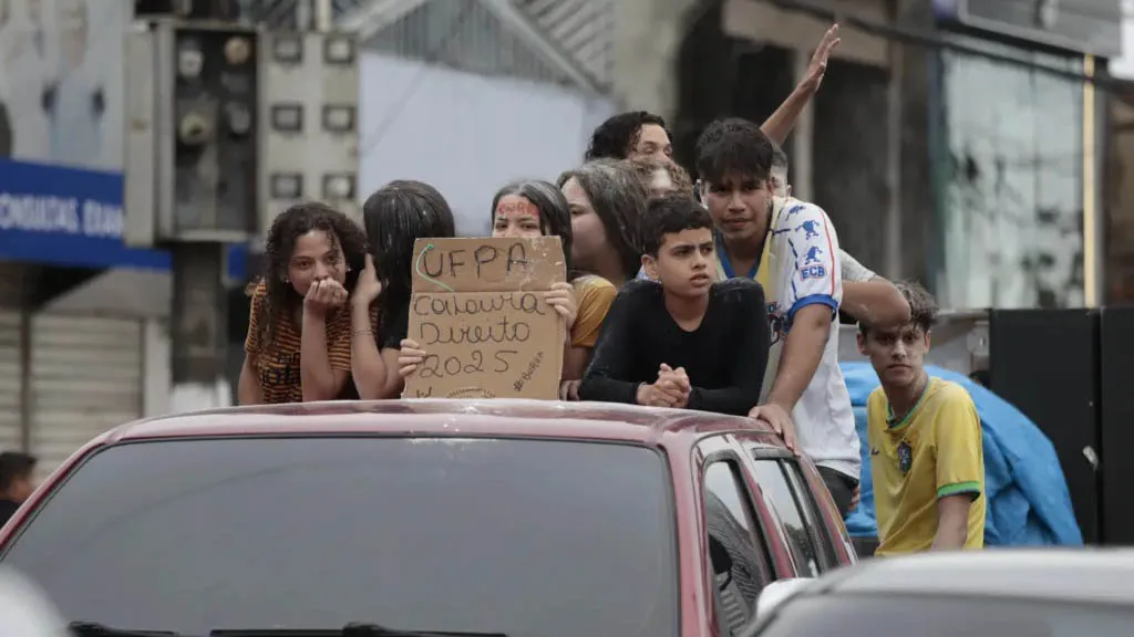 Nunca é tarde para a festa de aprovação na UFPA