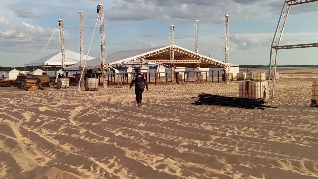 A estrutura está sendo preparada para receber turistas e moradores com conforto, segurança e organização.