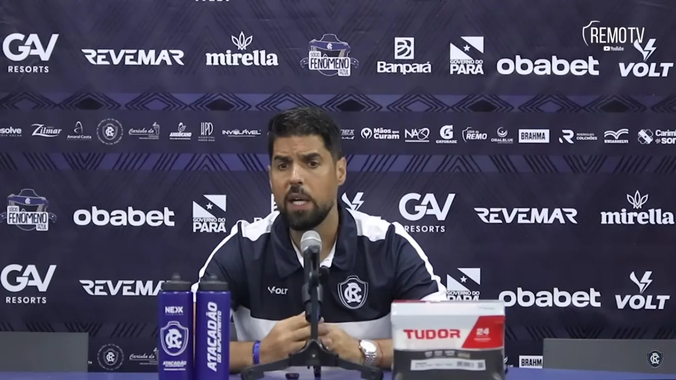 Antônio Oliveira elogiou a atuação de seus comandados.