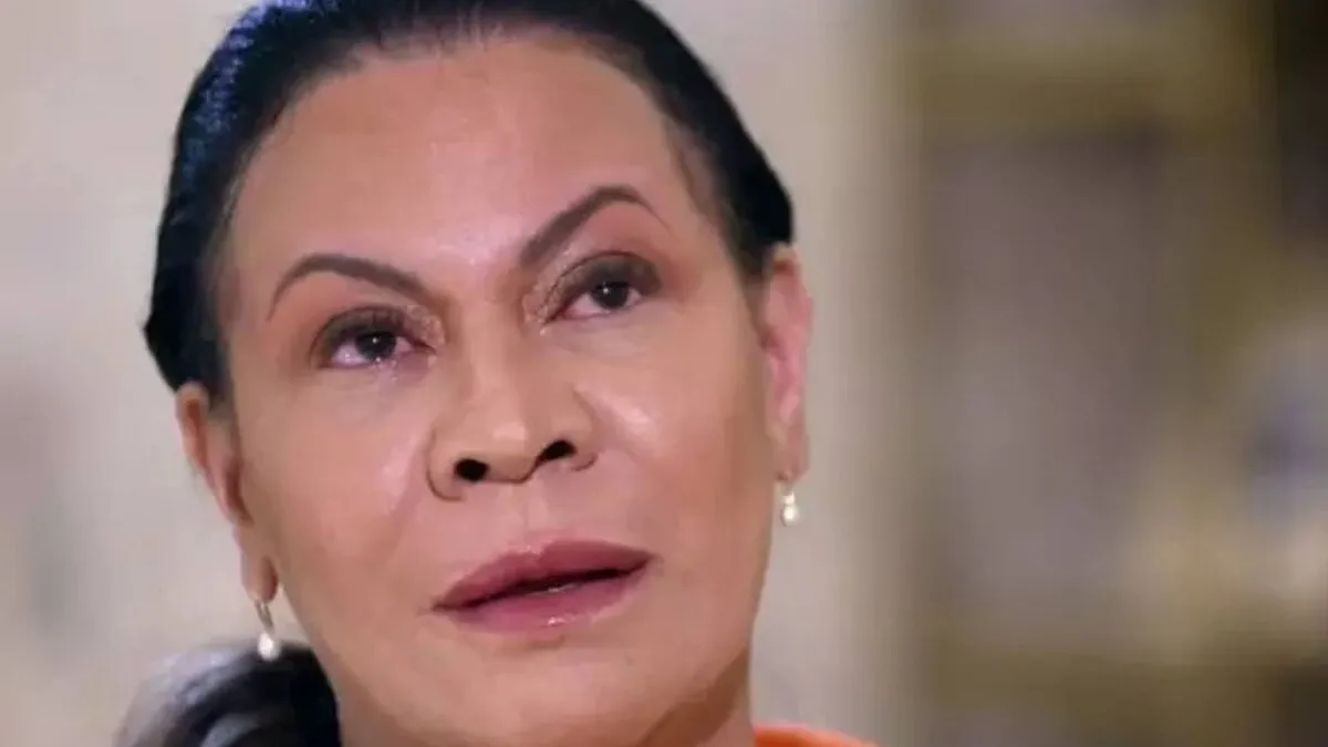 Áudio revela contradições nas declarações de Dona Ruth sobre a divisão do seguro após a morte de Marília Mendonça, gerando polêmica nas redes sociais.