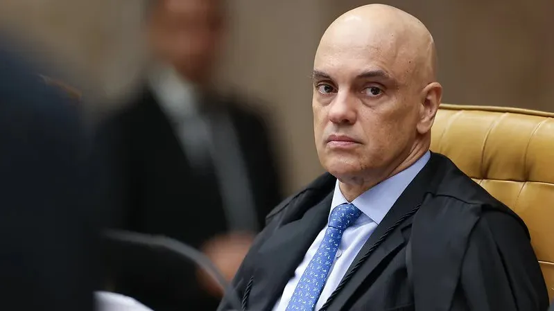Moraes estava de olho no comportamento de Bolsonaro nas redes