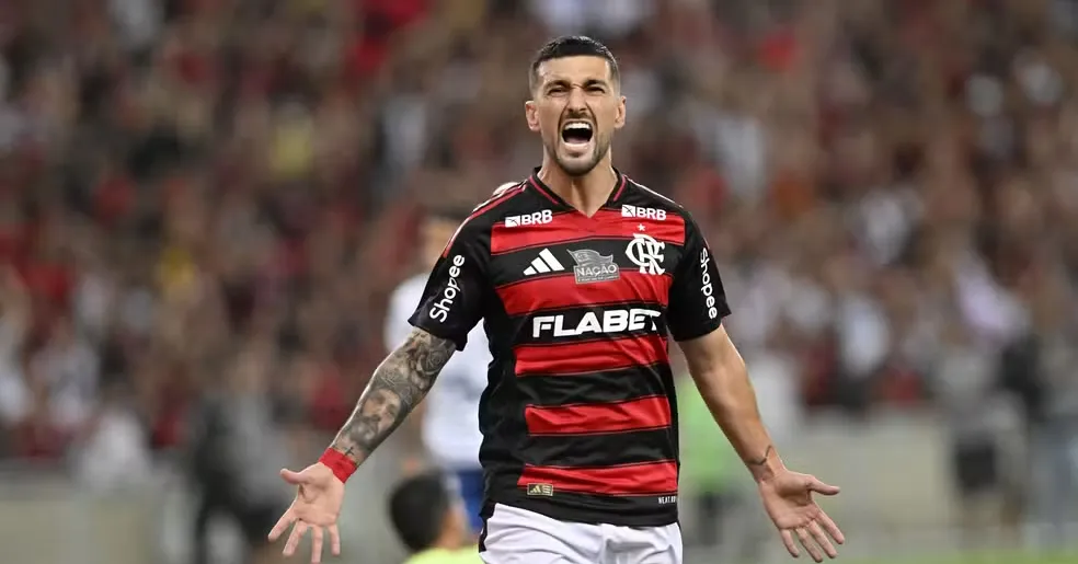 O jogador se destaca desde a chegada ao Flamengo como um dos principais nomes do futebol brasileiro