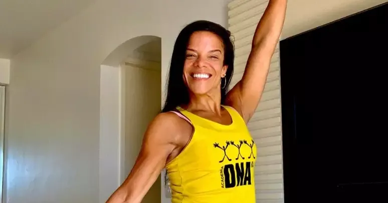 A personal trainer, que conta com mais de 7 milhões de seguidores nas redes sociais, fez questão de afirmar que pretende contar em detalhes os bastidores da demissão, considerando ter sido injustiçada no processo.