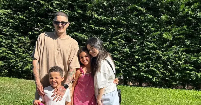 Carlos Orleans e Carol Archangelo denunciam que os filhos foram retirados pelo governo português sem provas de negligência.