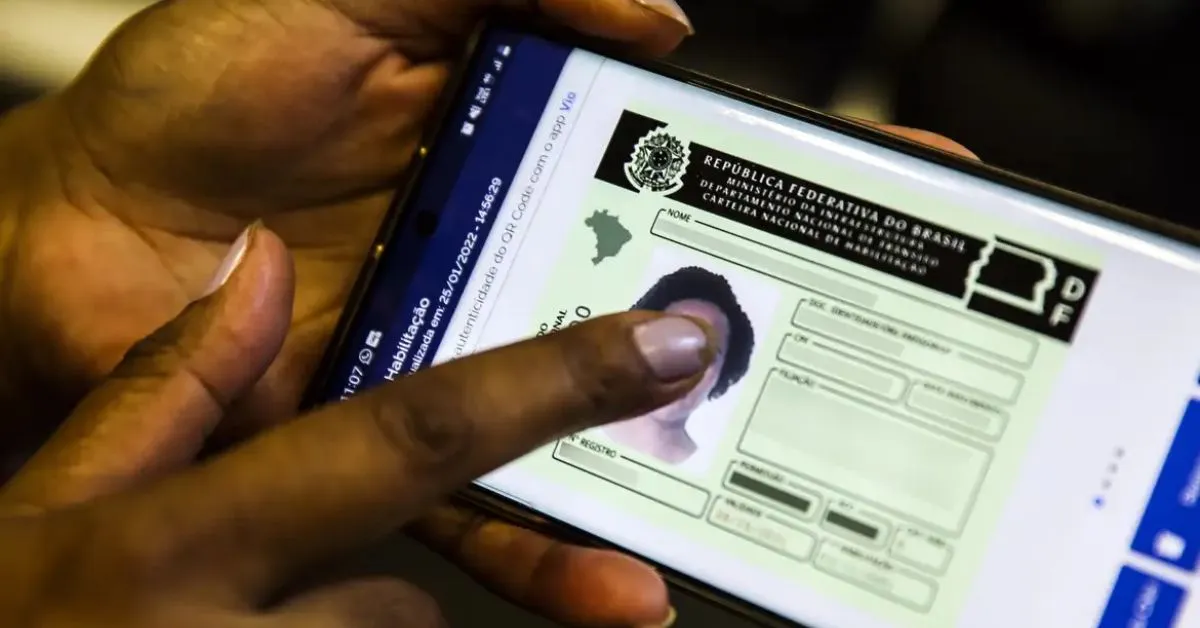 Exame toxicológico para categorias A e B foram vetados pelo presidente
