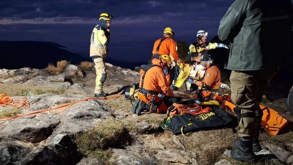 Corpo da criança foi resgatado por uma equipe do Corpo de Bombeiros do Rio Grande do Sul, após queda no Cânion Fortaleza, no Parque Nacional da Serra Geral, em Cambará do Sul (RS).