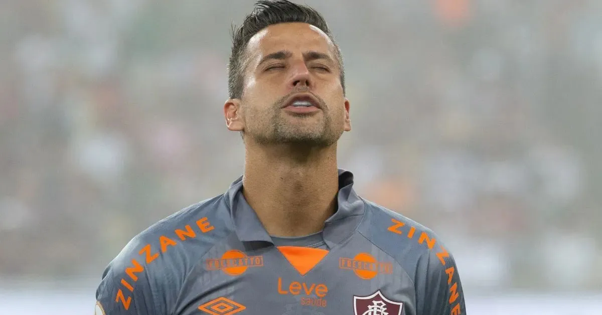 Fábio recebeu homenagem da FIFA após atuação impecável na estreia da Copa do Mundo de Clubes.