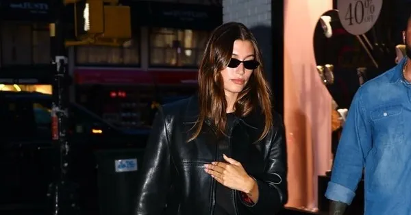 No início do ano, Bieber deixou de seguir Hailey e o sogro, Stephen Baldwin, nas redes sociais. Em maio, o canadense não acompanhou a mulher no Met Gala.
