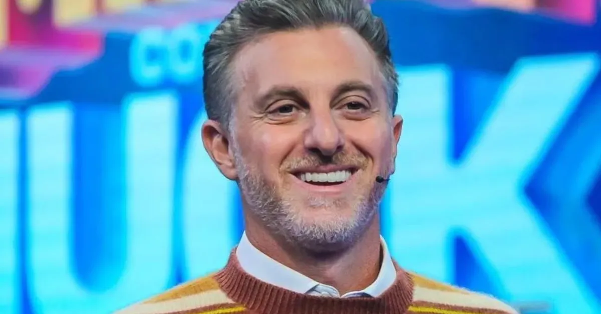 A Globo considera Luciano Huck uma peça estratégica fundamental para sustentar a programação dominical e garantir a visibilidade de seus produtos comerciais.