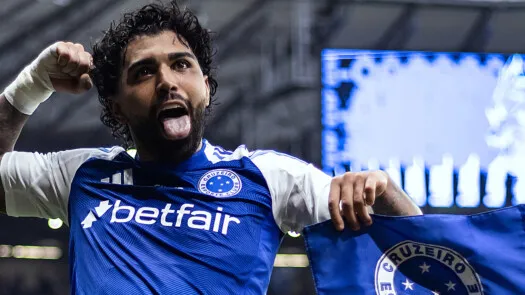 Imagem ilustrativa da notícia: Cruzeiro goleia Juventude e amplia vantagem na liderança