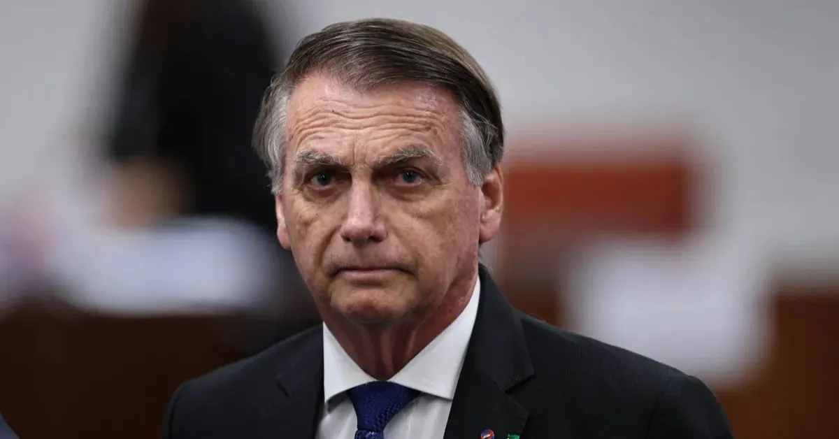 Julgamento de Jair Bolsonaro por tentativa de golpe pode começar no fim de agosto.