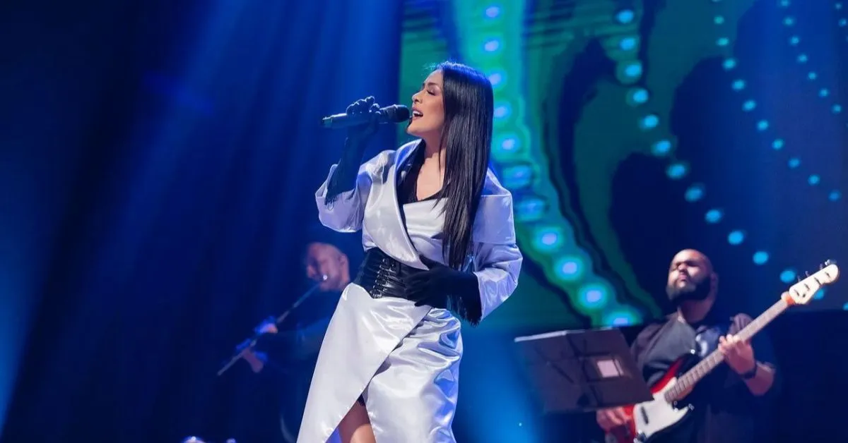 Li Martins, do Rouge, é uma das cantoras que participa do espetáculo "Uma saudação às divas".