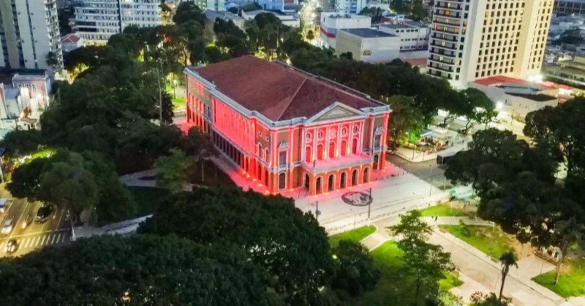 Participantes das oficinas em Belém discutem o futuro dos Teatros da Amazônia, fundamentais na candidatura ao título de Patrimônio Mundial da Unesco.