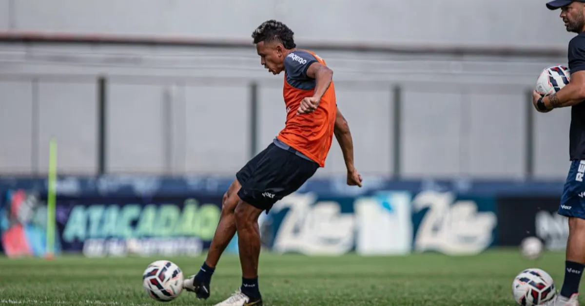 Clube do Remo se prepara para enfrentar o Coritiba, mas enfrenta desfalques e pressão por mudança no comando técnico