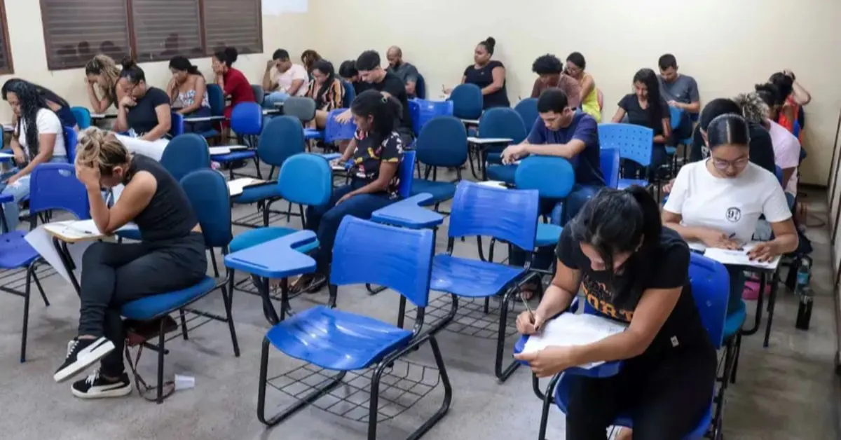 Cursinho Alternativo oferece aulas gratuitas de revisão para o Enem 2025.