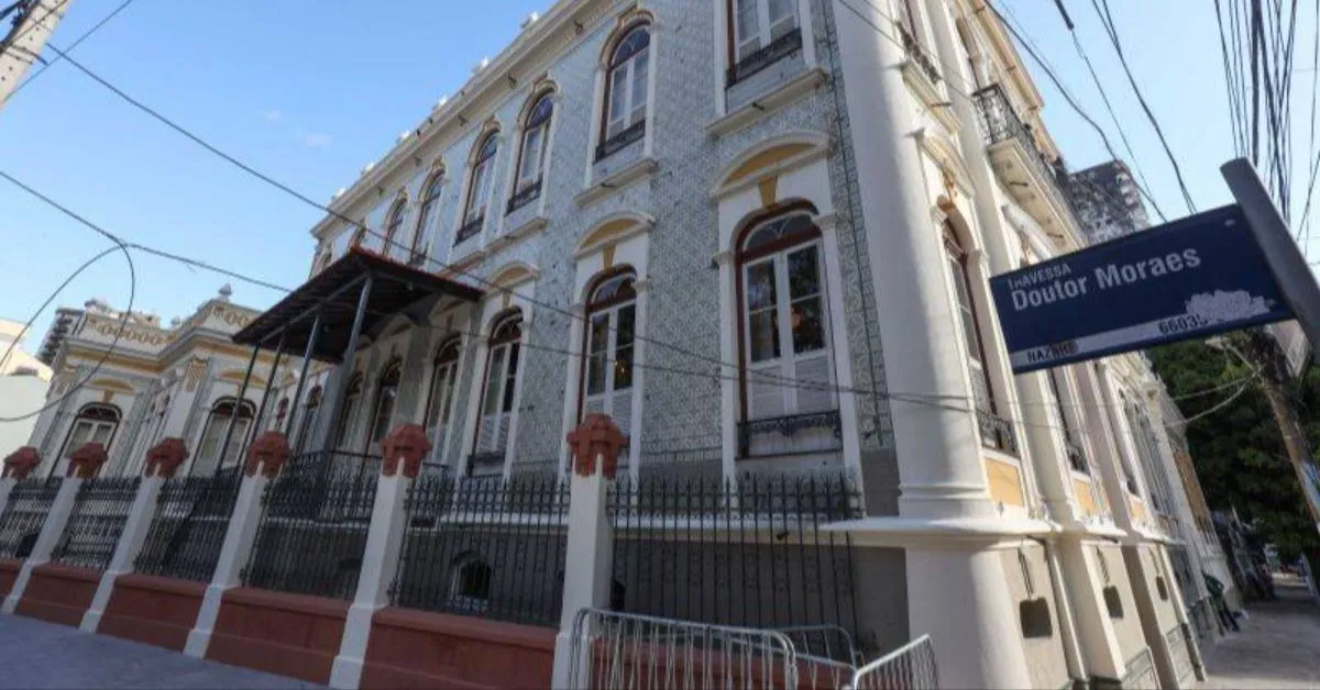 ltimos processos foram temporários e não supriram a demanda; concurso havia sido prometido até 2024, mas não saiu do papel