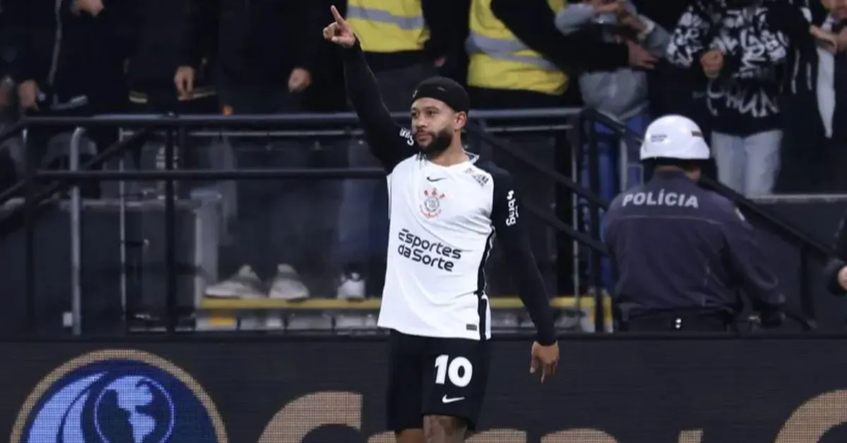 Corinthians vence Palmeiras por 1 a 0 na Copa do Brasil com gol de Memphis Depay