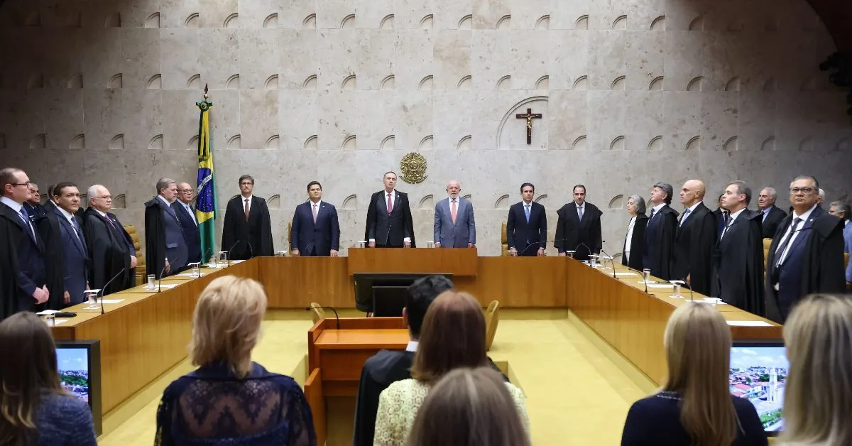 Os Estados Unidos suspenderam a emissão de vistos para oito ministros do STF.