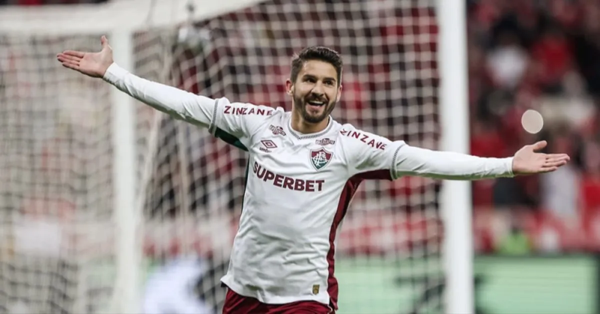 Fluminense vence o Internacional por 2 a 1 no Beira-Rio, com dois gols de Everaldo. Jogo válido pelas oitavas de final da Copa do Brasil.