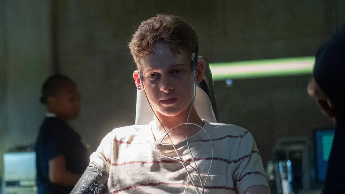 Joe Freeman é Luke Ellis em “O Instituto”
