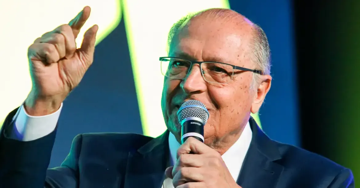 De acordo com Alckmin, o plano de contingência procurará ter foco, para ajudar as empresas mais afetadas pela imposição da tarifa de 50% sobre produtos brasileiros pelo governo de Donald Trump.