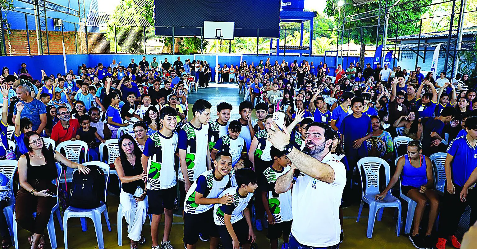 A entrega foi feita pelo prefeito Igor Normando.