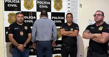 A equipe flagrou um homem de 60 anos portando duas motosserras sem autorização legal