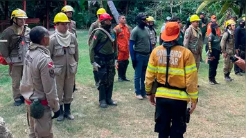 Ao todo, foram 40 horas de capacitação, com aulas teóricas e práticas voltadas à prevenção e ao combate de incêndios em áreas verdes do município.