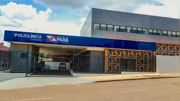 Inaugurada em 5 de abril de 2025, a Policlínica integra a estratégia do Governo do Pará de regionalizar a saúde, com tecnologia, atendimento humanizado e equipes capacitadas.