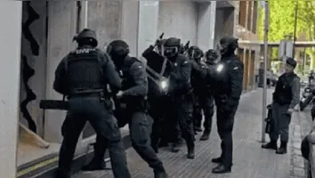 Guarda Civil Espanhola no resgate às mulheres