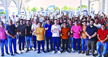 Ministro Jader Filho assinou contrato com beneficiários do programa nos três municípios, em agenda nesta segunda-feira (14).