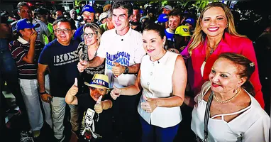 A passarela entregue com as presenças do governador Helder Barbalho, da vice Hana Ghassan e da deputada Elcione Barbalho deve impulsionar o turismo e a geração de emprego e renda