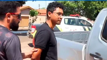 Após ser denunciado por abuso sexual, Franklin foi demitido de seu cargo de bancário em uma agência local