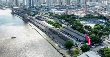 O Museu das Amazônias, no Armazém 4 do Porto Futuro, contempla espaços ao ar livre, estruturas interativas e imersivas, mesclando cultura, ciência, tecnologia e arte.
