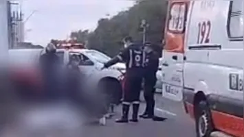 Motocicleta não resistiu após colidir a motocicleta contra um poste em Belém.