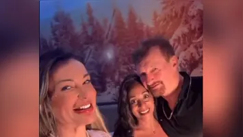 A legenda e o tom do vídeo sugerem que uma gravação inédita entre os três está prestes a ser divulgada.