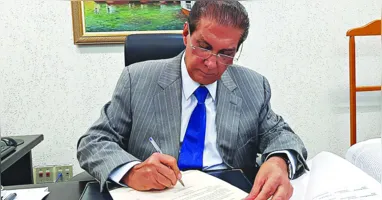 Vários projetos de Jader tramitaram no legislativo.