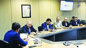 O conselheiro Fernando Ribeiro, presidente do TCE-PA, esteve em Brasília e reuniu com o diretor-geral da Aneel Sandoval Feitosa.