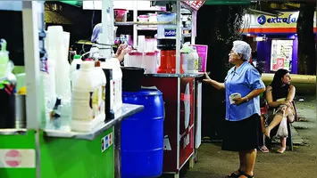 A Praça Brasil é o ponto que reúne vendedores do produto que é sempre sucesso em Belém.