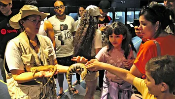 Visite a exposição interativa 'Amazônia Zoo' e descubra mais de 20 espécies de répteis amazônicos no Shopping Metrópole Ananindeua.