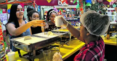 Os pratos "juninos", se consumidos em excesso, podem sobrecarregar o sistema digestivo.