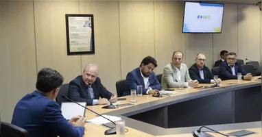 o presidente do Tribunal de Contas do Estado do Pará (TCE-PA), conselheiro Fernando Ribeiro, esteve em Brasília para debater melhoras na energia elétrica do Pará.