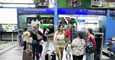 Em média 3240 pessoas transitam no Terminal Rodoviário por dia.