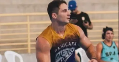 Declarações de amor ao ex-jogador que espancou namorada revelam atração por criminosos violentos